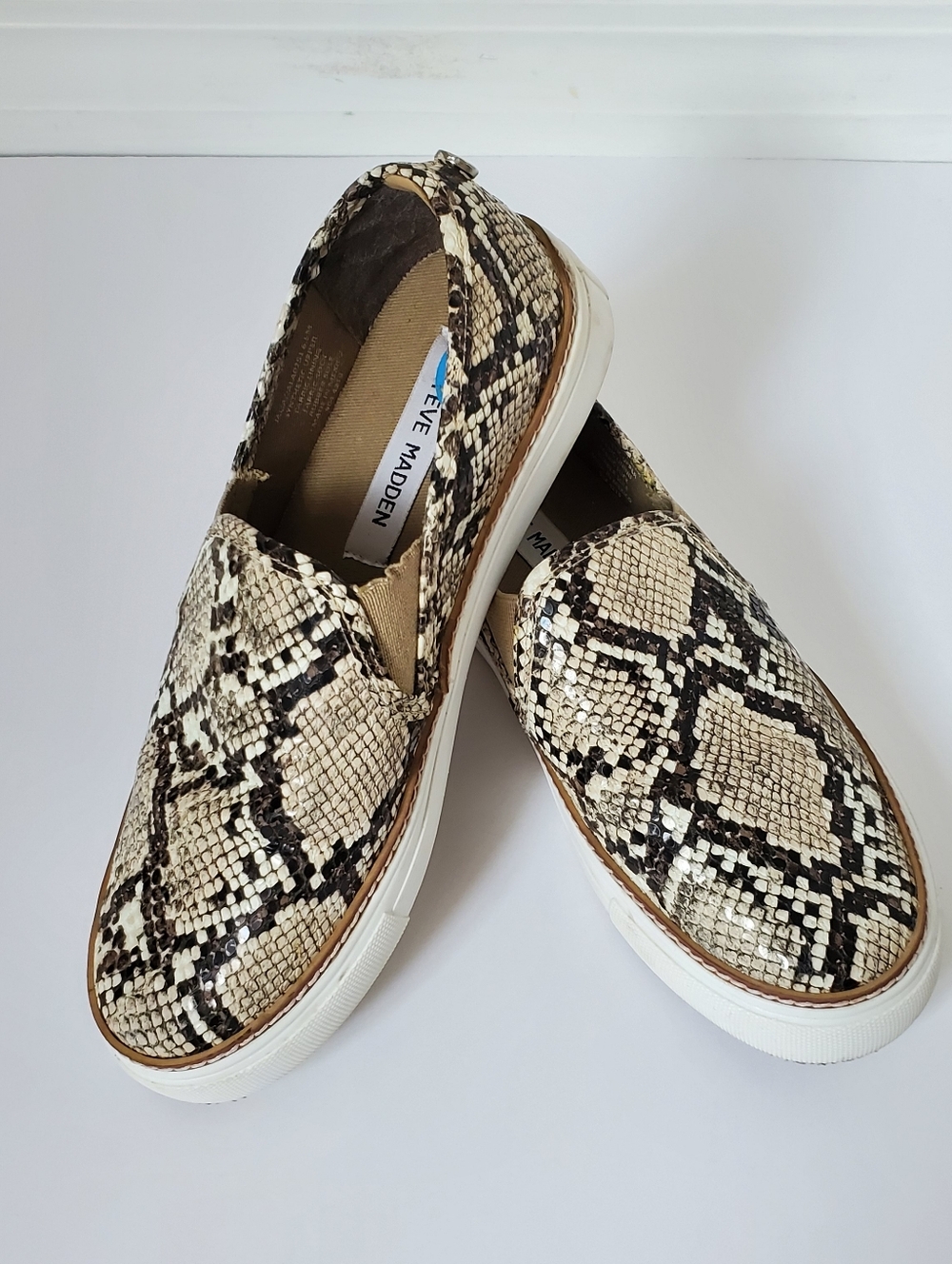 Steve Madden Womens Jalia snakeskin print slip-on sneakers Size 6.5